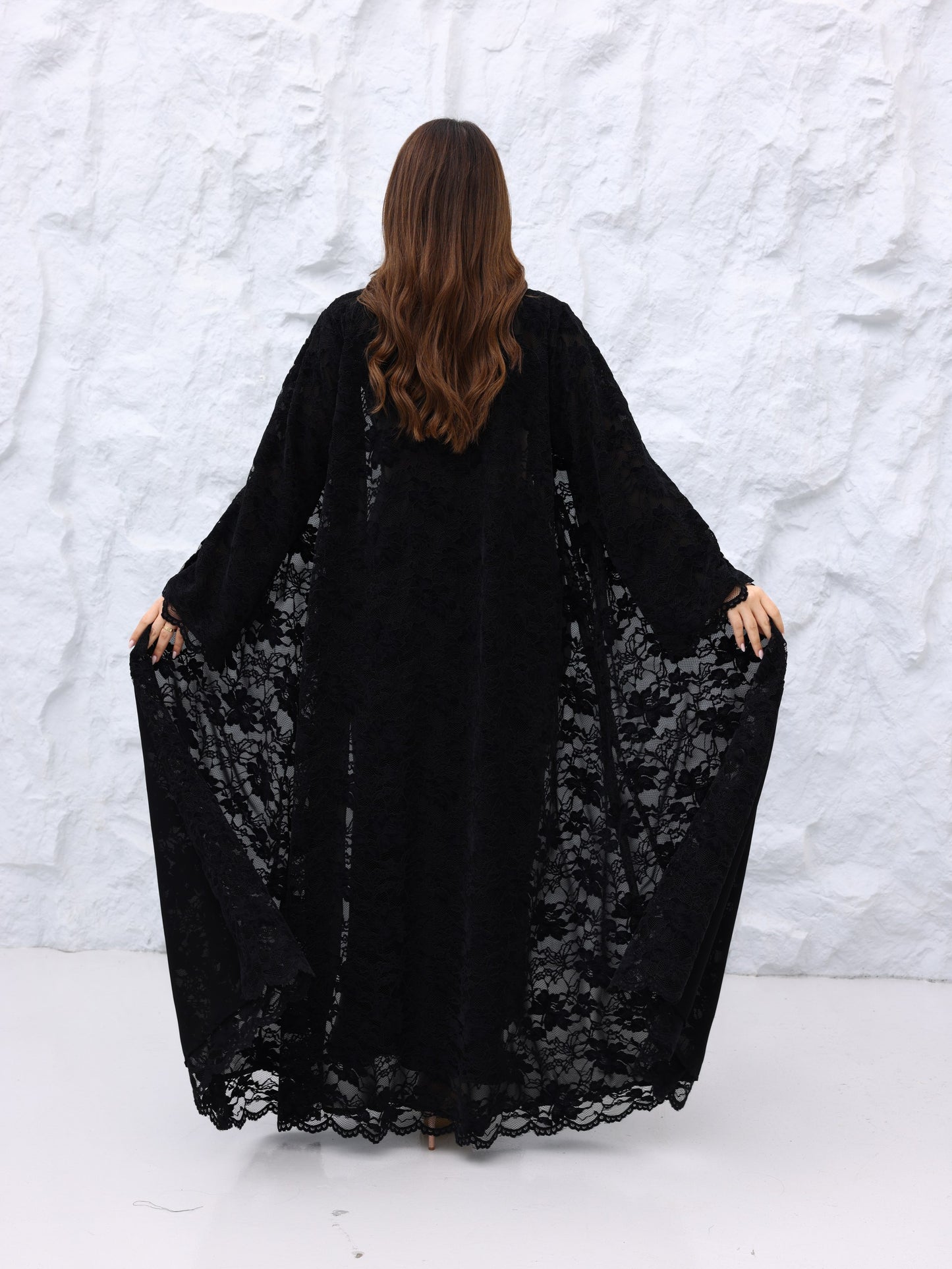 QAMAR Abaya