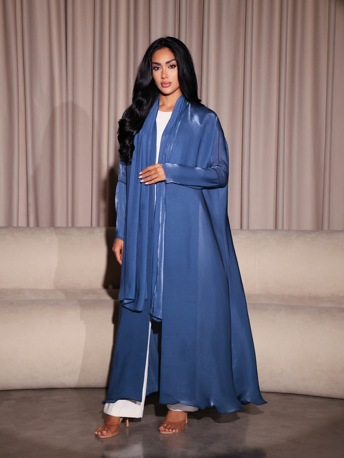 SHAMS abaya